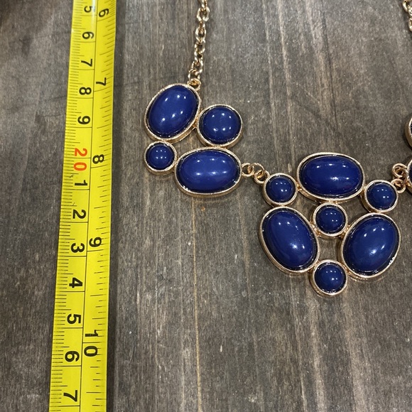 NEW! FLOWER Navy & Gold Statement Necklace - Picture 7 of 7